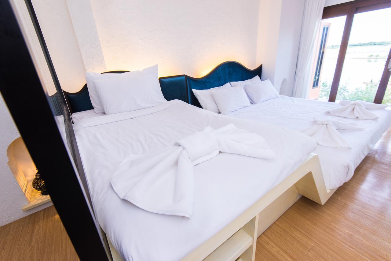 Baan Talay See Cream Resort Samut Songkhram Экстерьер фото