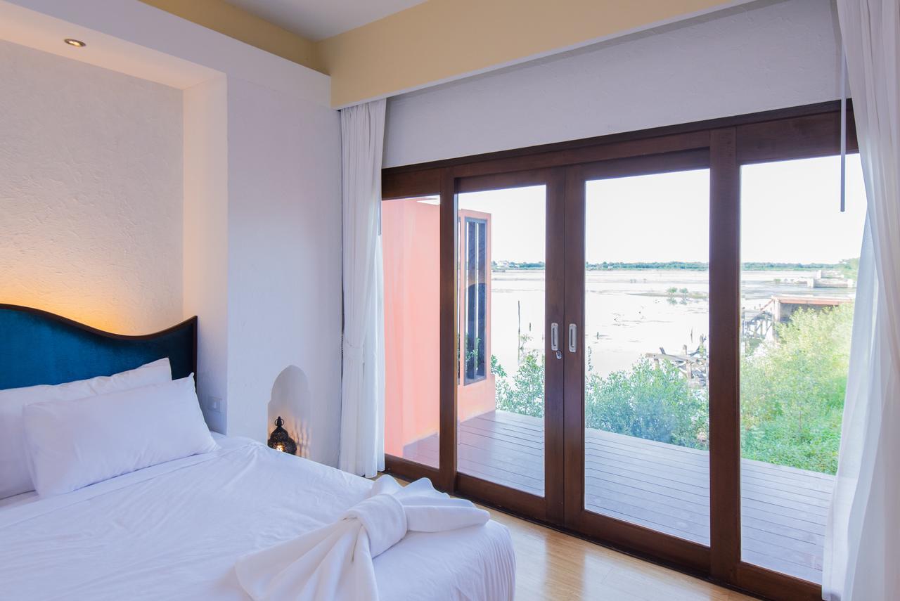 Baan Talay See Cream Resort Samut Songkhram Экстерьер фото