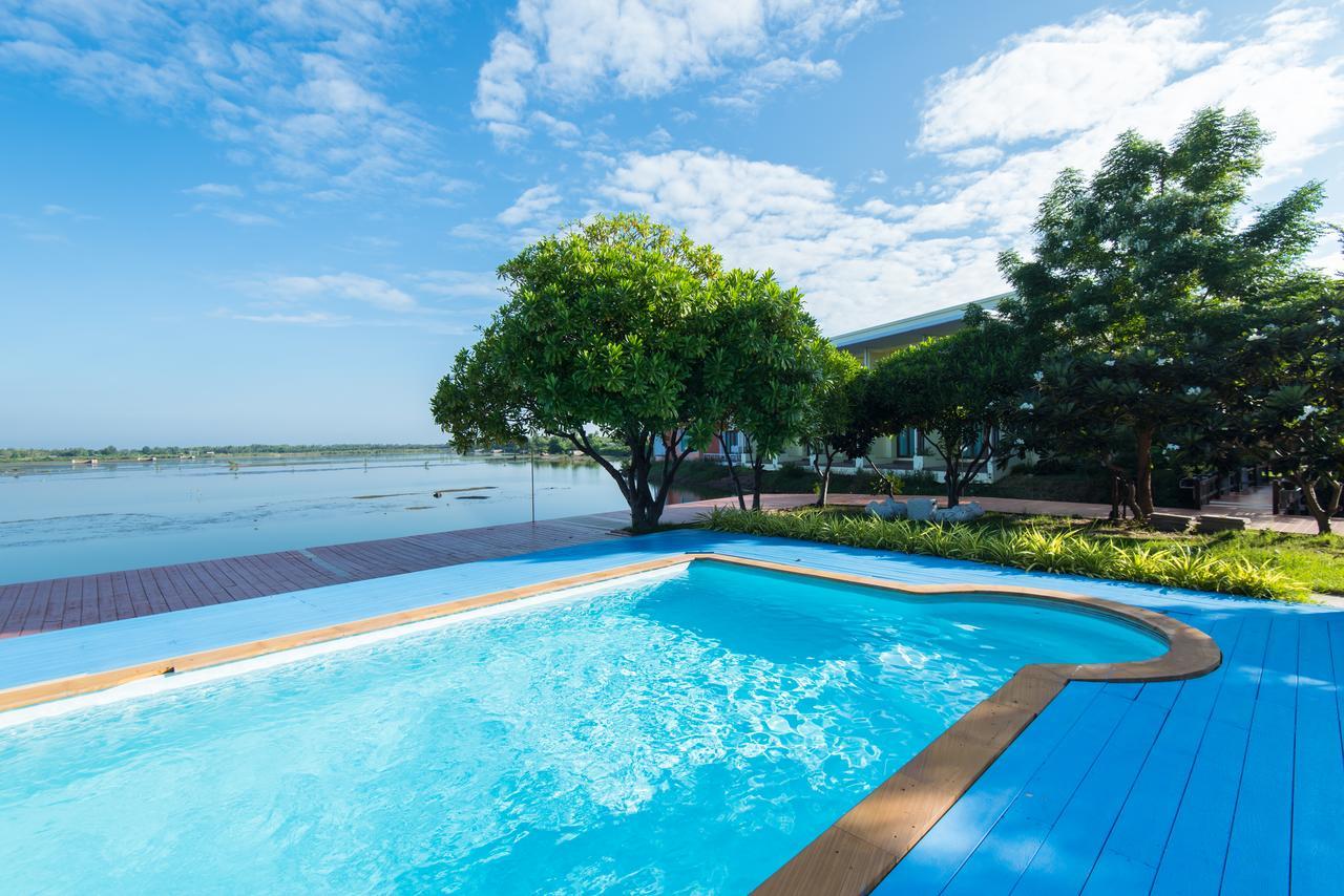 Baan Talay See Cream Resort Samut Songkhram Экстерьер фото