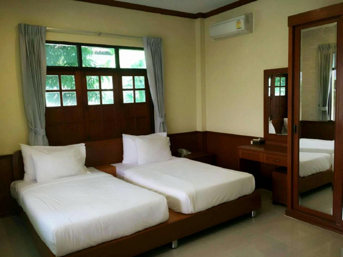 Baan Talay See Cream Resort Samut Songkhram Экстерьер фото